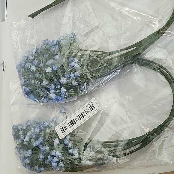 Forever Flowers bundle wedding roses and tulips - Picture 4 of 9